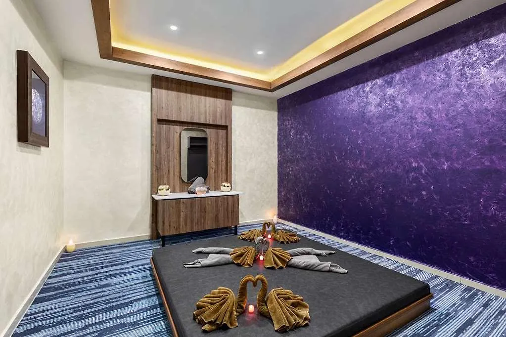 Wyndham Afyonkarahisar Otel 0*, Erkmen Türkiye