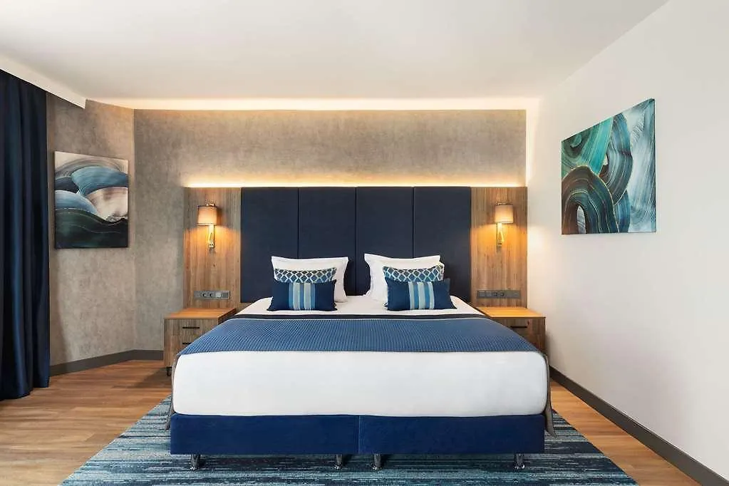 Wyndham Afyonkarahisar Otel 0*, Erkmen Türkiye